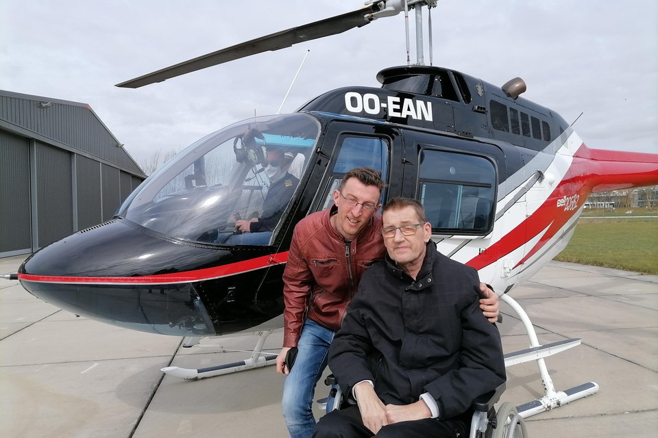 Rudi en Bart hebben genoten van de luchtdoop in een helikopter