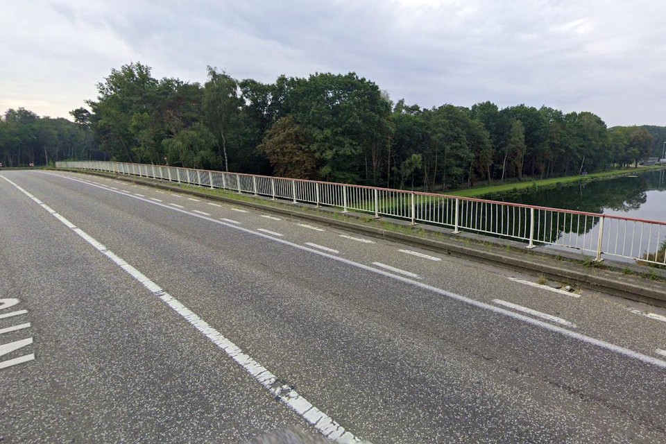 De brug van de N118 over het kanaal Herentals-Bocholt gaat vanaf donderdag 1 september vijf dagen volledig dicht voor het verkeer. 
