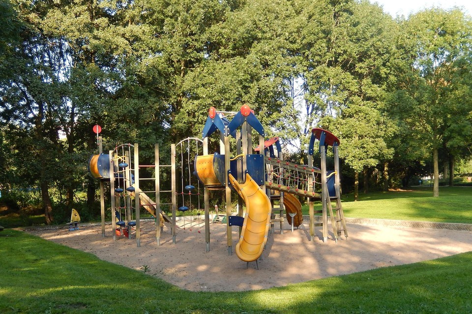 Nieuw speeltoestel.