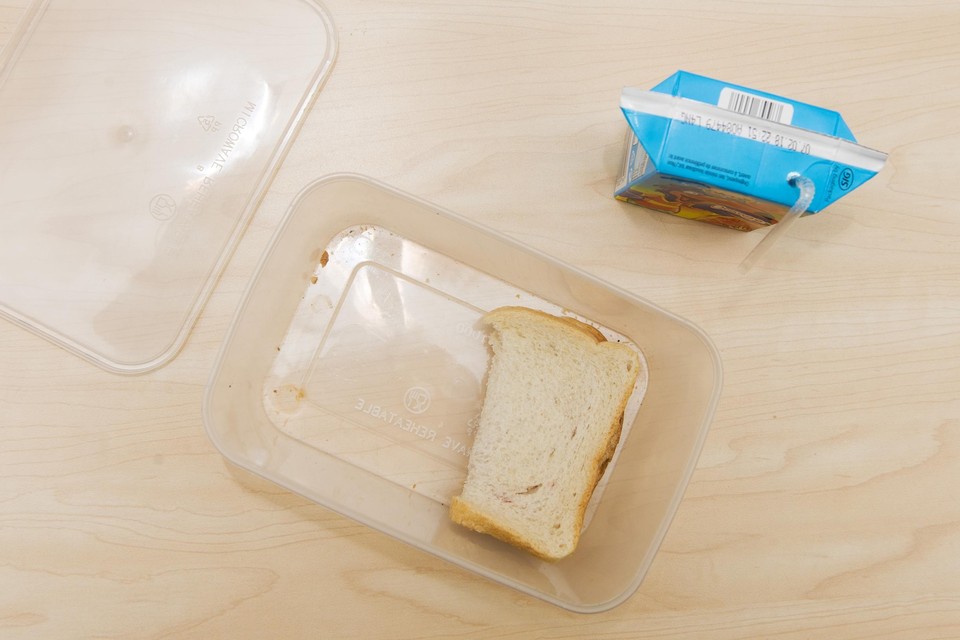 Via gratis maaltijden wil CD&V vermijden dat er kinderen met ene lege brooddoos naar huis moeten.