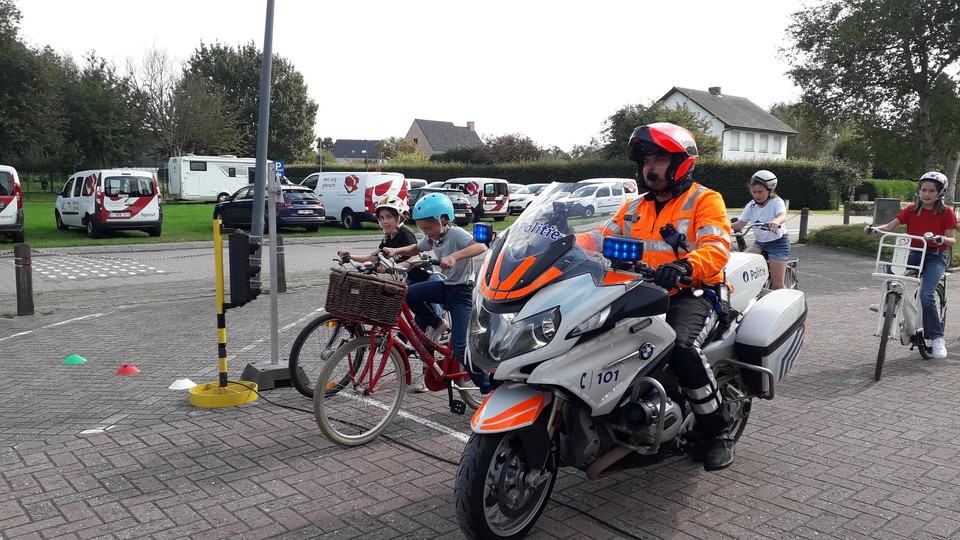 De politie reed mee op het parcours en zag dat het goed was.