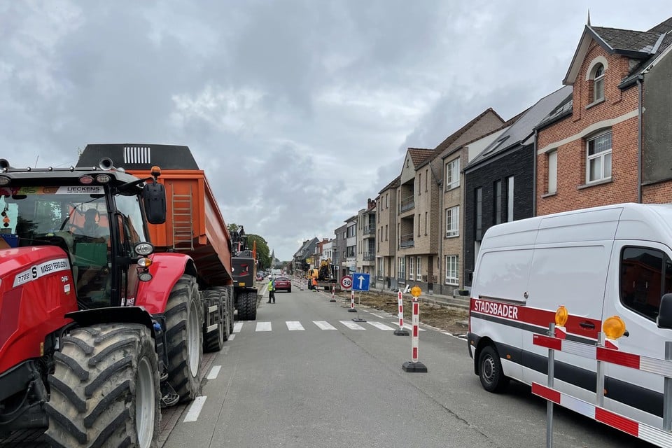 Tijdens de werkzaamheden geldt in de Leopoldlei een enkele richting vanuit Heist-centrum richting Hallaar.
