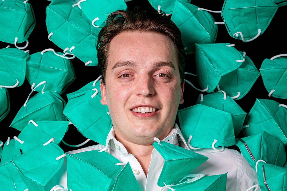 In de helft van de mondmaskers die Sywert van Lienden leverde, werd grafeen aangetroffen.