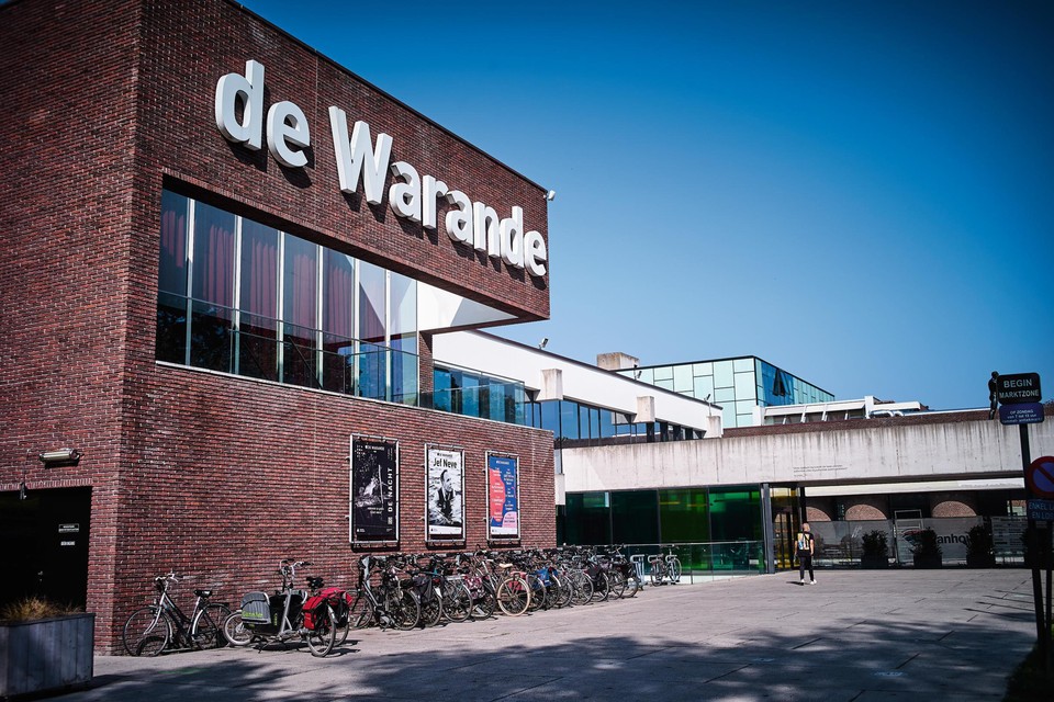 Keert cultuurhuis de Warande na bijna vijftien jaar bij de provincie terug naar Stad Turnhout?