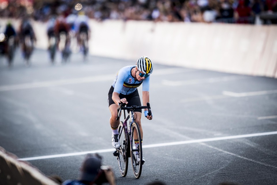 Lotte Kopecky werd knap vierde op de wegwedstrijd in Tokio.