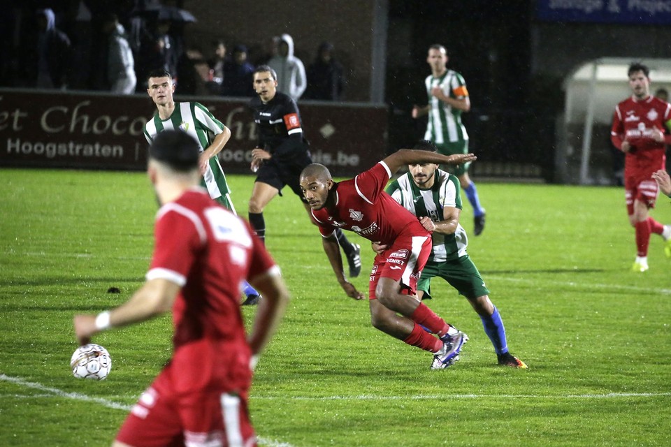Matchwinnaar Fallou Fall (hier tegen Houtvenne): “Ik heb veel nog veel vrienden bij City Pirates, ik zou de wedstrijd tegen hen dan ook niet willen missen.”