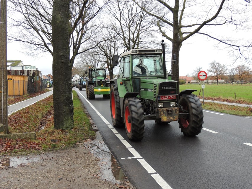 150 tractoren vertrokken vanuit Wuustwezel. 
