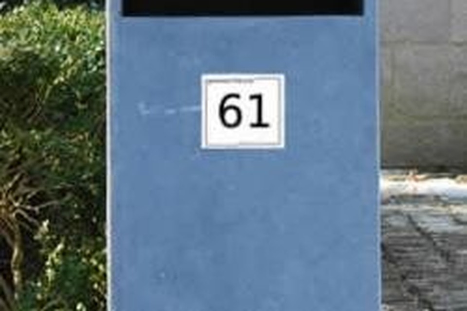 Oeganda metriek van Gemeente start met plaatsen reflecterende huisnummers (Westerlo) | Gazet  van Antwerpen Mobile