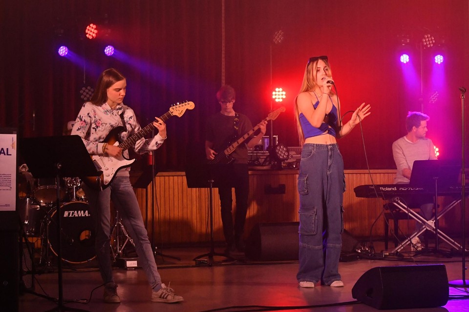 Eén van de gelegenheidsbands die een mooi optreden weggaven.