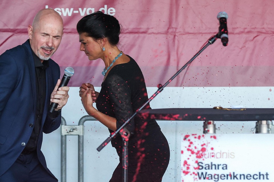 Wagenknecht was able to avoid paint to a large extent.