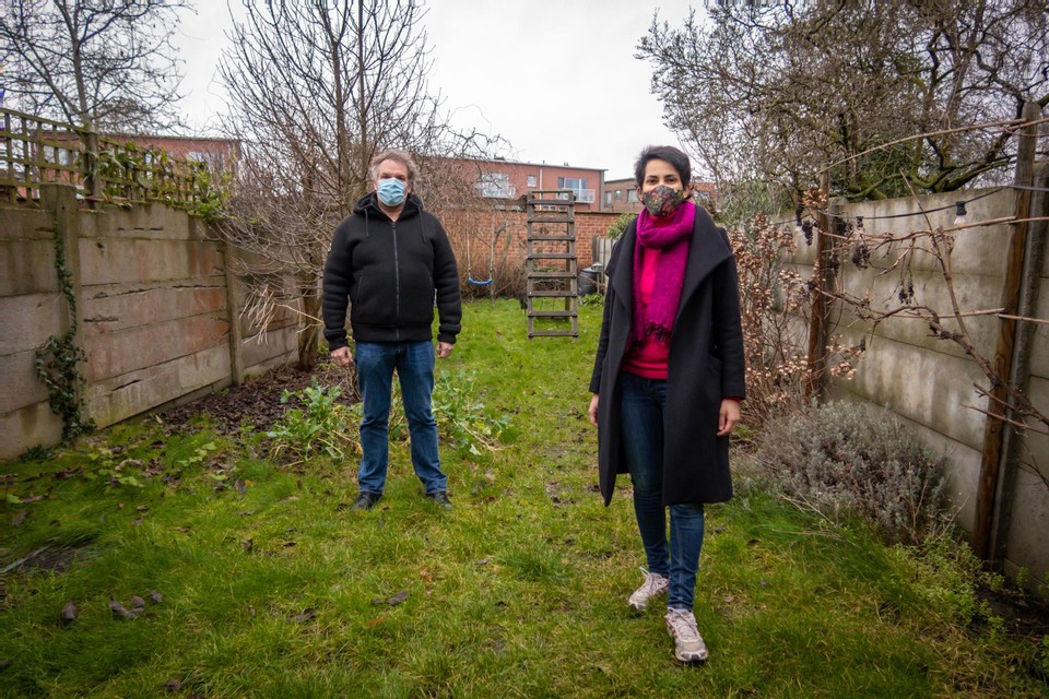 Schepen Patrick Princen laat een voorstel van gemeenteraadslid Rina Rabau onderzoeken om tuinen natuurlijker te maken.