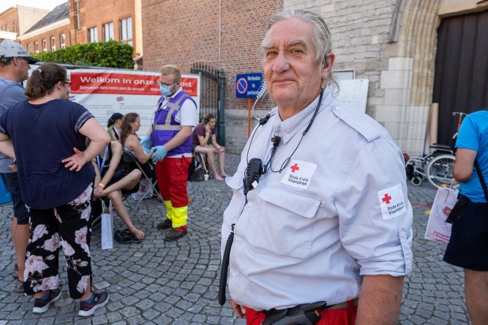Louis Moons is de algemene coördinator voor het Rode Kruis. 