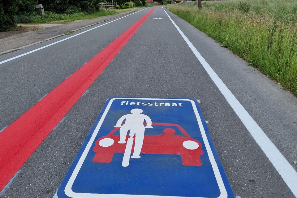 De nieuwe fietsstraat loopt van de Mechelbaan tot in de kern van Peulis.
