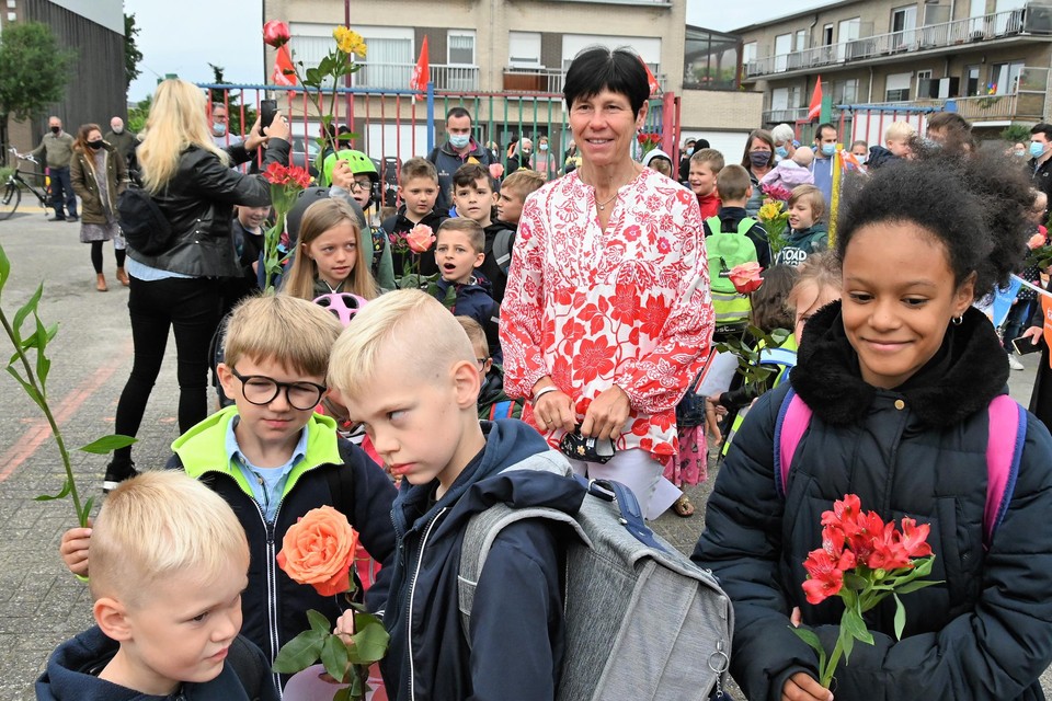 Juffrouw Anne neemt afscheid van haar ‘publiek’.