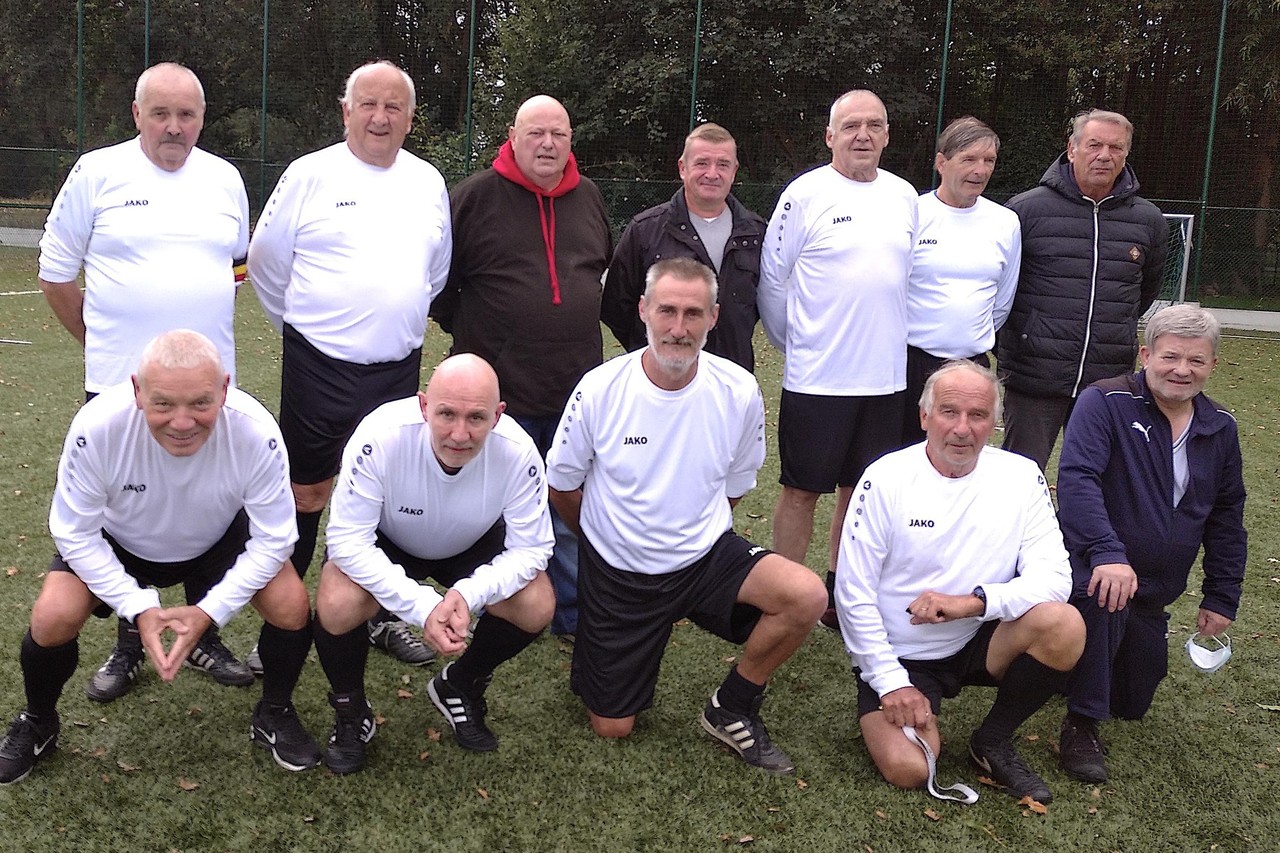 Old Stars spelen internationaal wandelvoetbal tegen Hollanders | Gazet van  Antwerpen Mobile