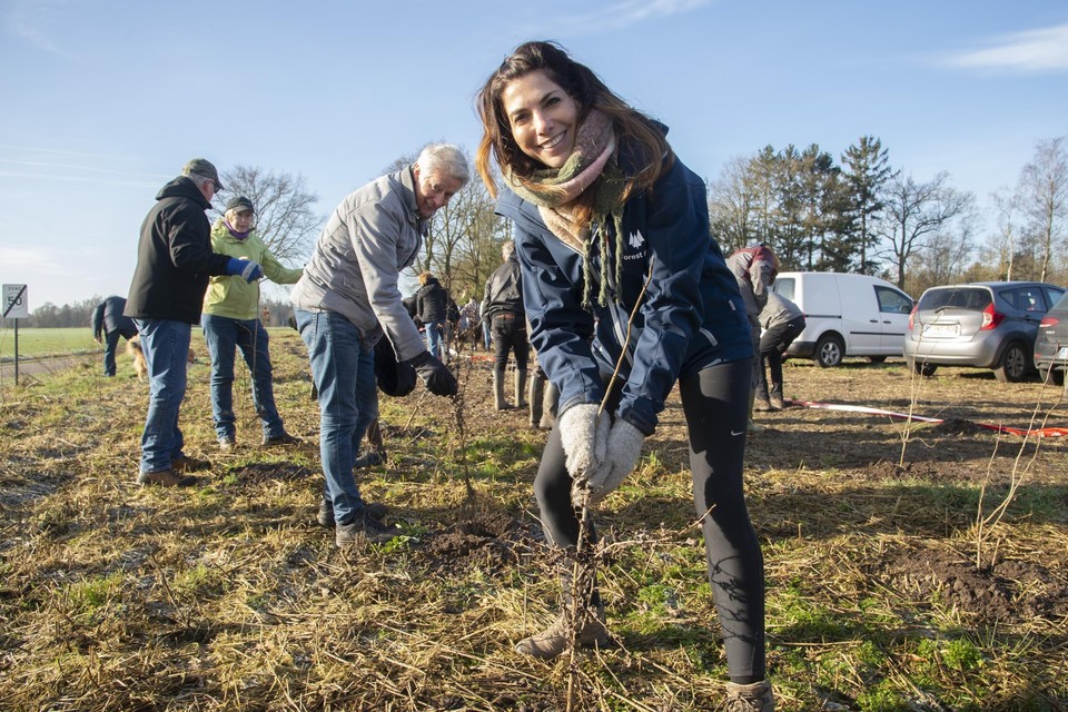 Eén-gezicht Saartje Vandendriessche hielp graag de drieduizend bomen aanplanten in het Winkelsbroek. 