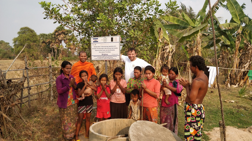 CBAVC, de organisatie waarvan Raf een van de grondleggers is, bouwde al ruim vierhonderd waterputten in Cambodja. 