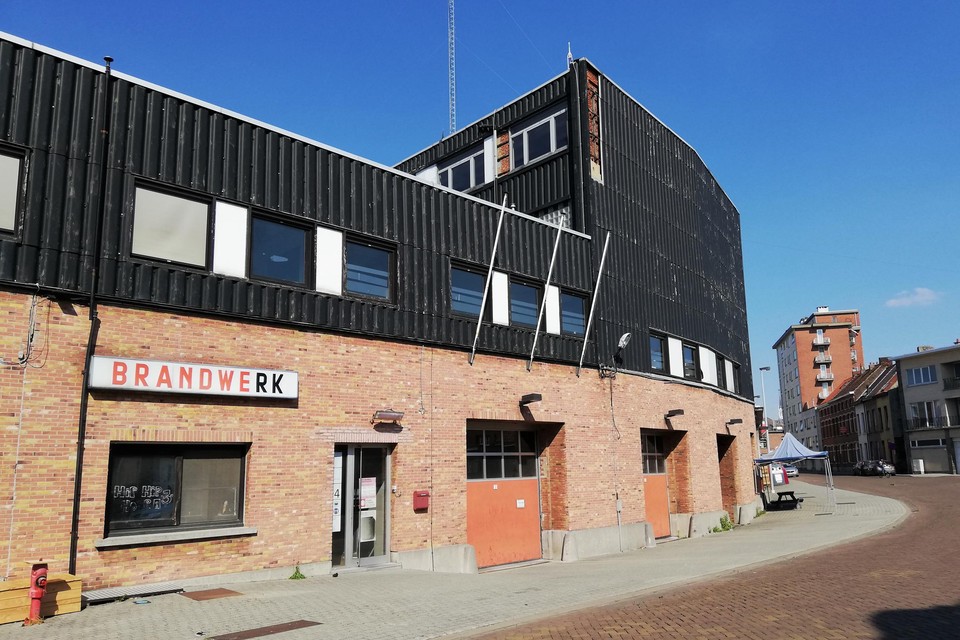 Het voormalige oefenterrein van de brandweerkazerne in de Dageraadstraat blijkt vervuild.