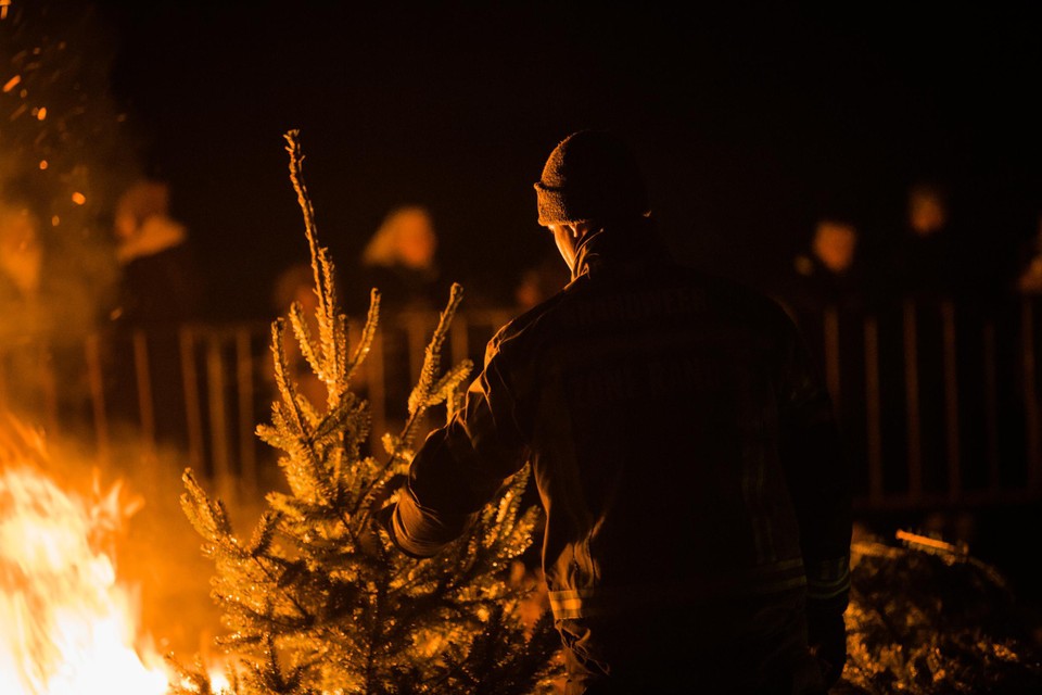 Was dit de allerlaatste kerstboomverbranding in Wommelgem?