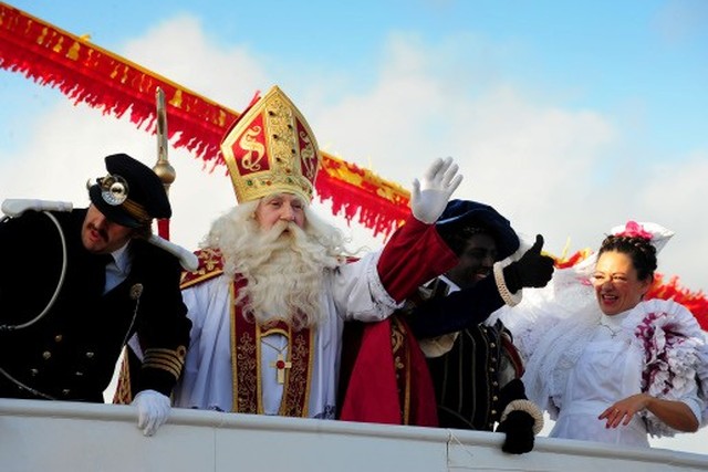 Burger Verhandeling stropdas Stoomboot Sinterklaas meert aan in Antwerpen (foto's) (Antwerpen) | Gazet  van Antwerpen Mobile