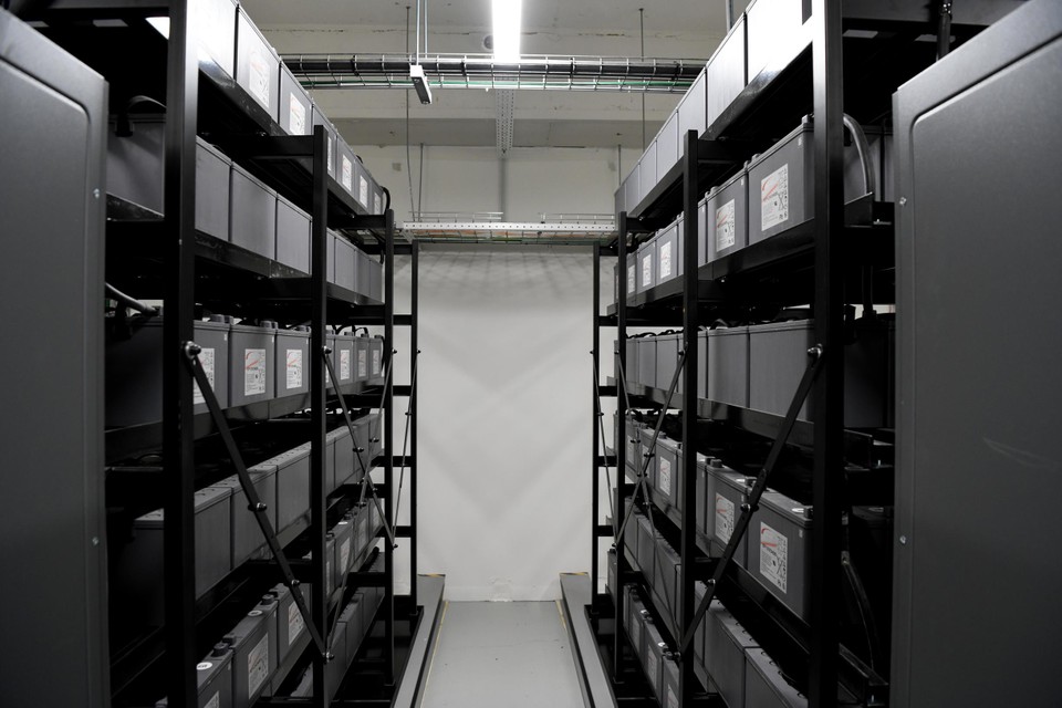 Het batterijsysteem van het LCL datacenter in Antwerpen. 