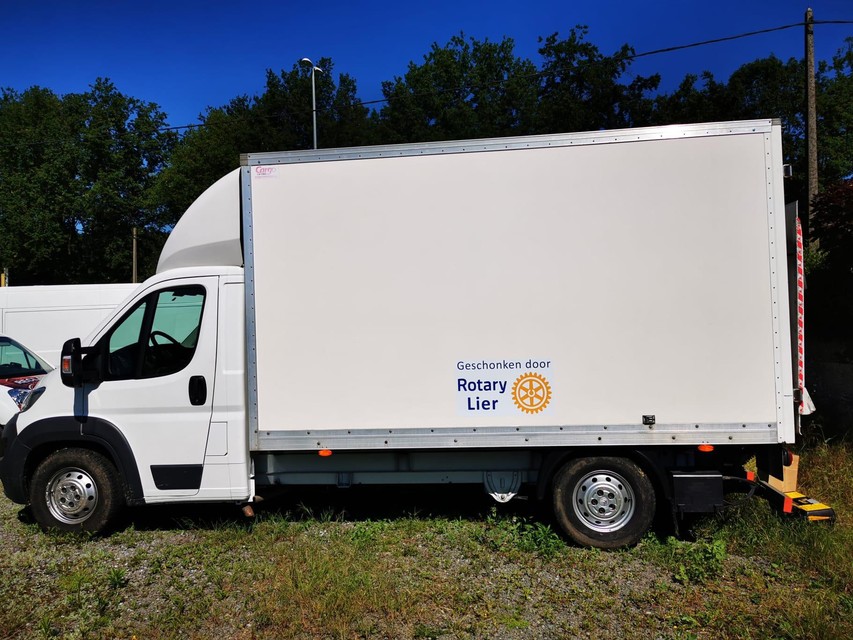 De lichte vrachtwagen.