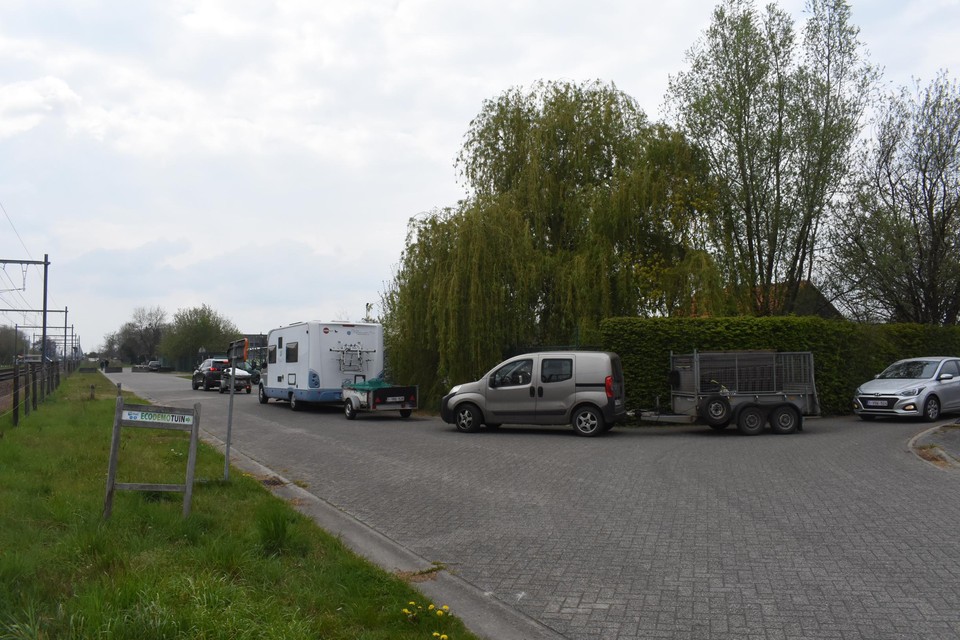 Momenteel loopt de aan- en afrijroute naar het containerpark in Mol Millegem via industrieterrein Mariëndal.
