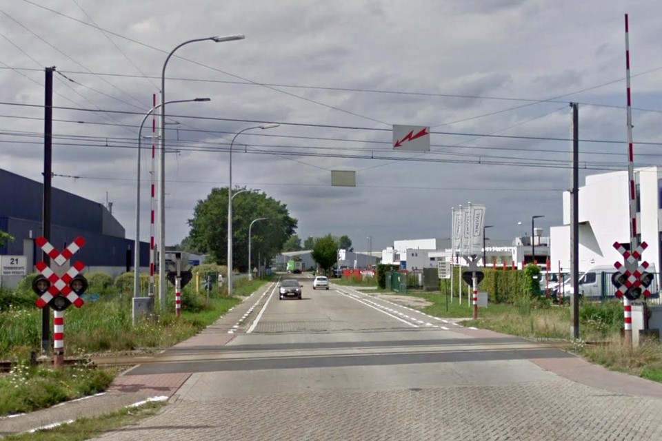 De bareel in de Tieblokkenlaan moest hersteld worden.