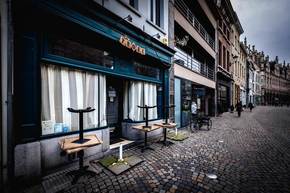 In december sprak de ondernemingsrechtbank het faillissement uit van Den Troef bv, de vennootschap achter het gelijknamige café in de Befferstraat.