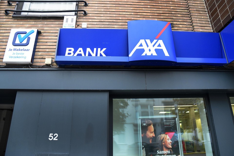 Het logo van Axa Bank verdwijnt in het voorjaar van 2024 uit het Belgische straatbeeld. Het wordt dan vervangen door dat van Crelan. 