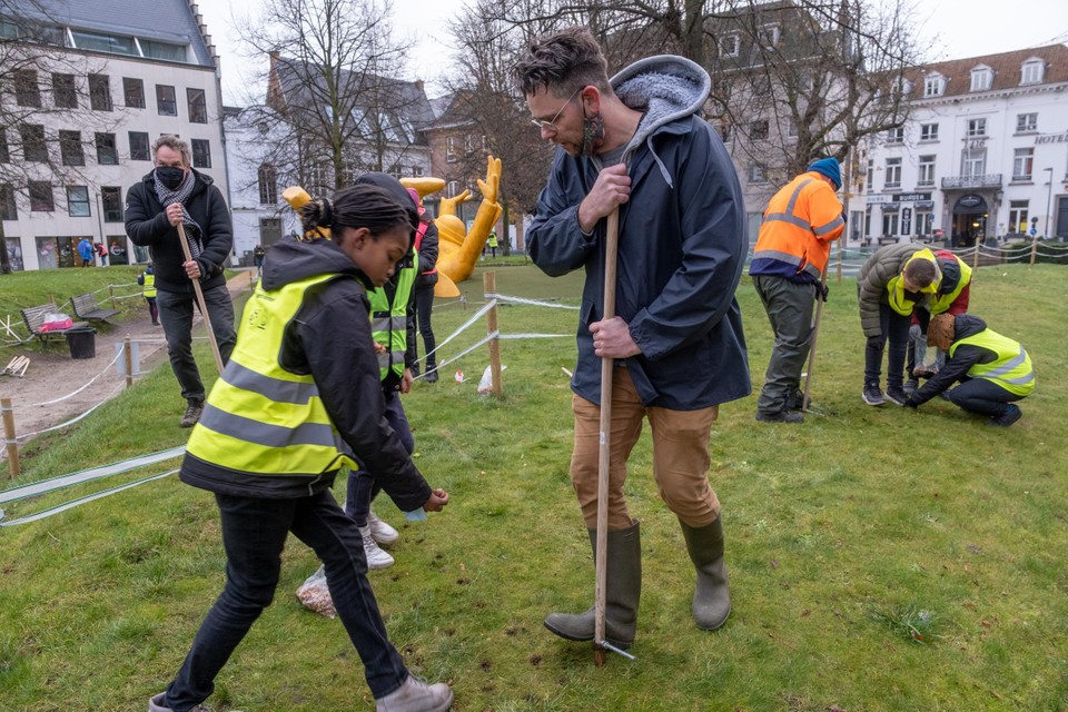 Jelte Pieter Dijkstra kreeg heel wat hulp van schoolkinderen om zijn droom te verwezenlijken. “Het is superleuk”, zegt hij.