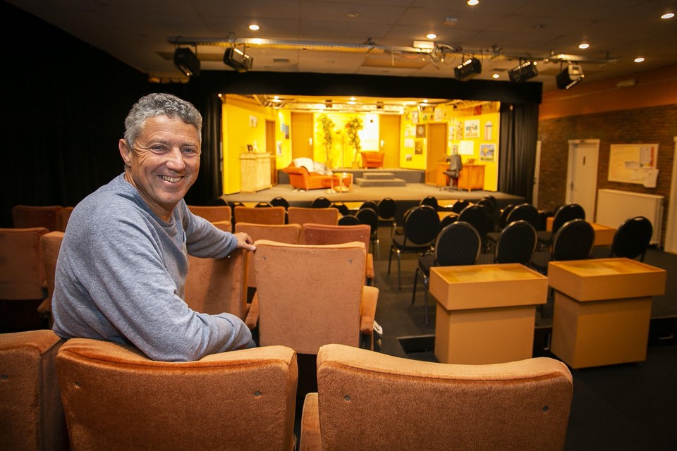 Thierry Mertens van het Kulttheater in de nieuwe zaal in de Peter Benoitlaan in Deurne