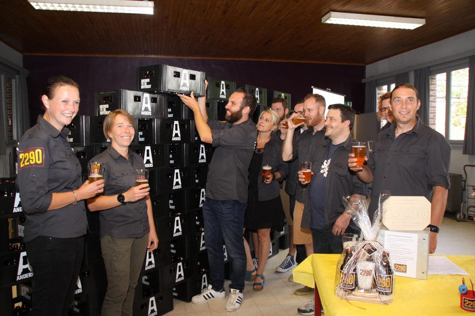 Biervereniging Vorselazarus bij de lancering van het 2290-bier, de voorloper van het 2290²-bier. 