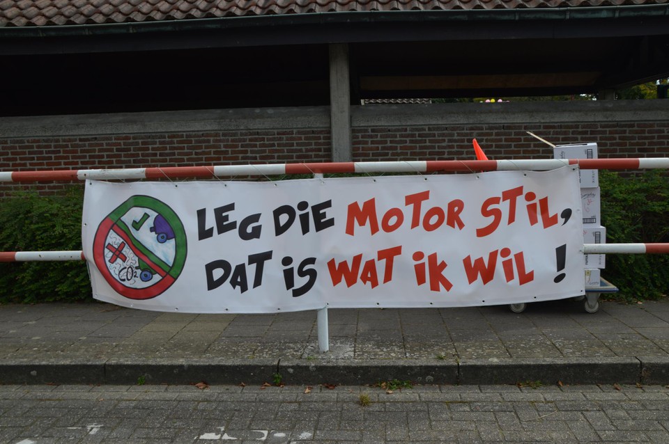 De slogans die stationerende (groot)ouders op andere gedachten moeten brengen.