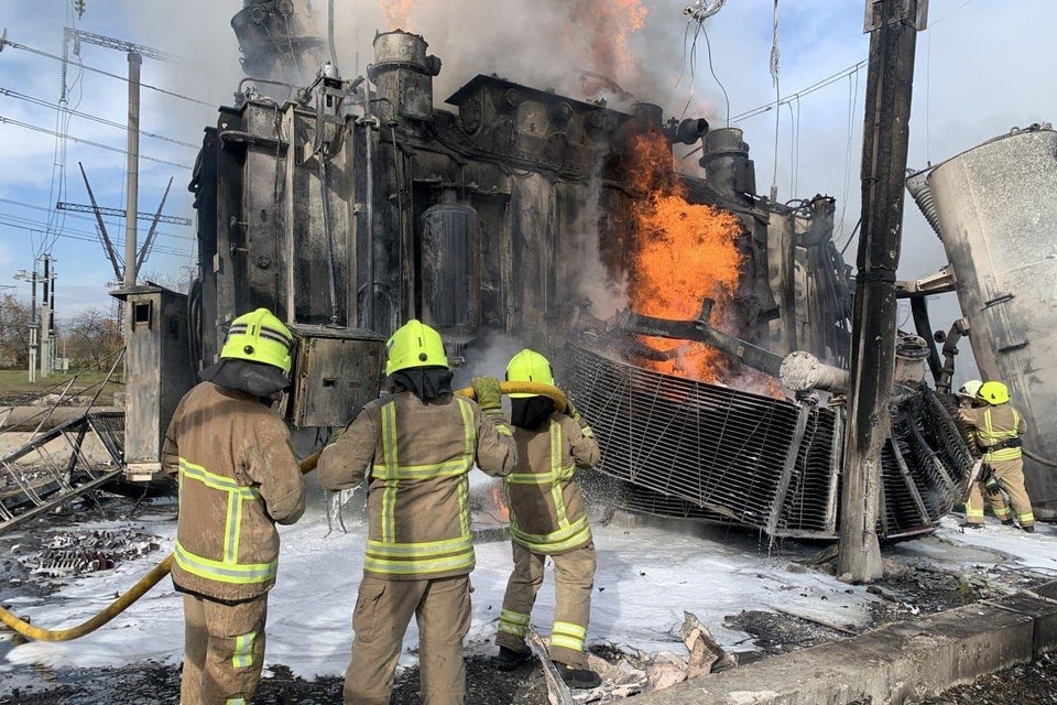 Een brand in een Oekraïense energiecentrale. 