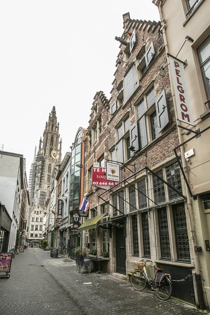 The café in the Pelgrimstraat was probably known as the Pelgrom.  From mid-January it will be Vertigo. 