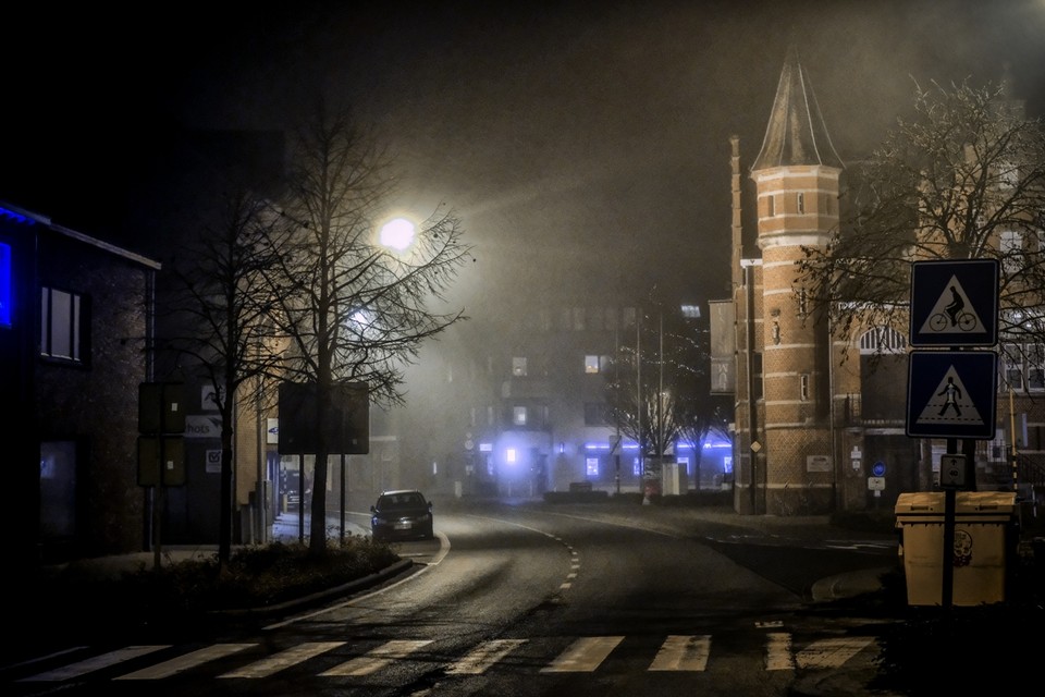 Poppel, een gehucht van de gemeente Ravels vlak bij de Nederlandse grens. Het wordt vaak in één adem genoemd met criminele praktijken.