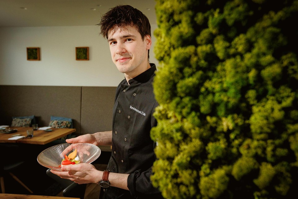 Ruben van De Mol zoals we hem nog niet kennen: als gepassioneerde chef-patissier van restaurant L’Oh in Tielt-Winge.