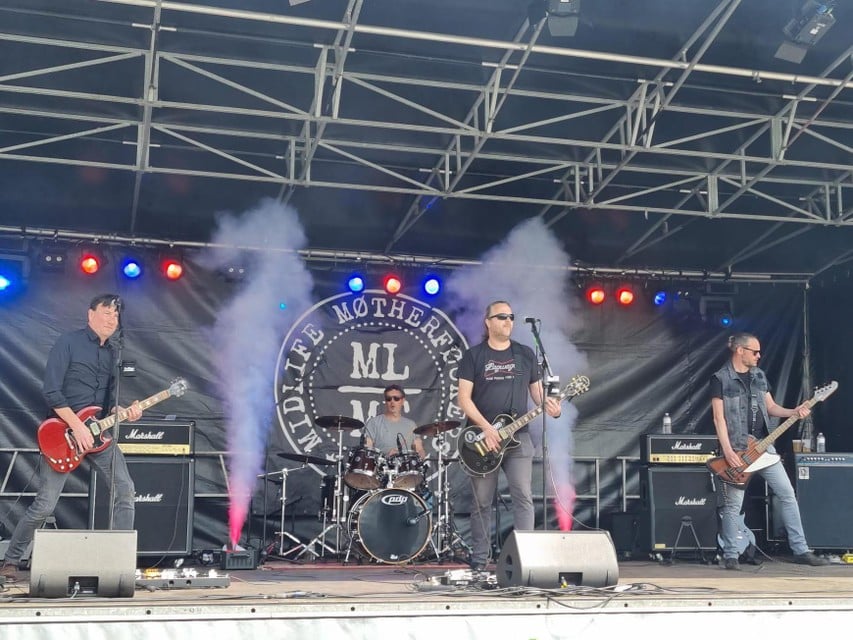 Punkband Midlife Møtherføckers uit Kasterlee komen ook naar Kempenhelden.