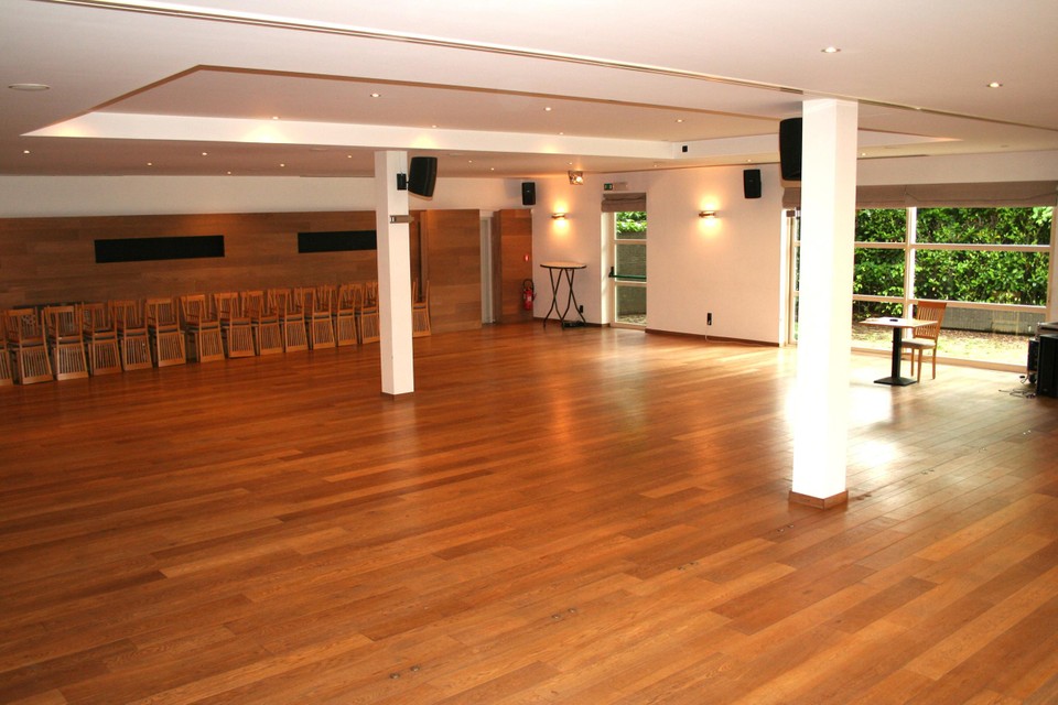De zaal wordt niet enkel als danszaal gebruikt maar is ook te huur voor alle mogelijke evenementen.