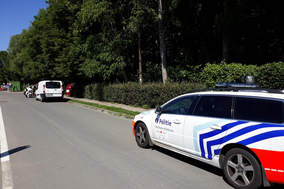 Onmiddellijk na de feiten kwam de politie ter plaatse voor een grondig onderzoek.