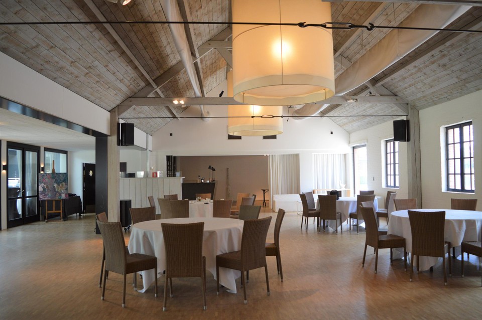 De Smoutmolen. De feestzaal blijft in gebruik als feestzaal tot eind september.