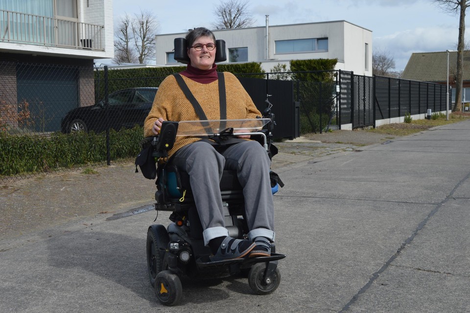 Zonder rolstoel kan Marijke Cappaert (49) zich niet voortbewegen. “Maar er is geen enkele hersteldienst die in het weekend werkt.” 