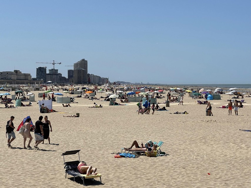 Op het strand valt het allemaal mee. Zaterdag meldden zo’n 3.000 bezoekers zich aan voor een plaats op de drie drukste stranden en zondag waren er dat bijna het dubbele. 