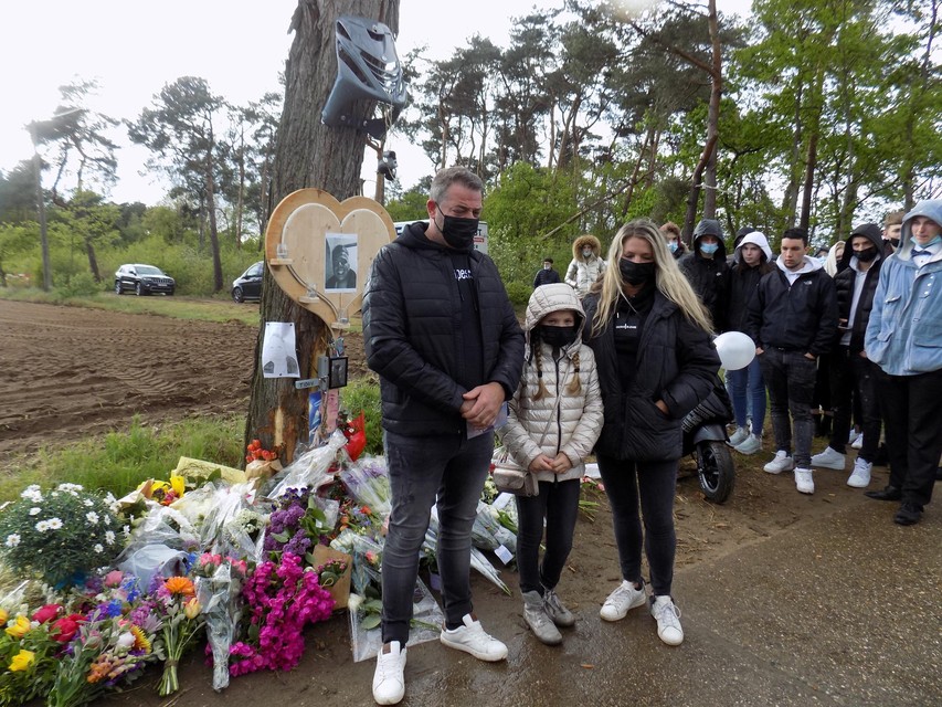 Op de plaats van het ongeval op Poeyelheide in Lille vond half mei een indrukwekkende herdenking voor Tibau Verelst plaats. 