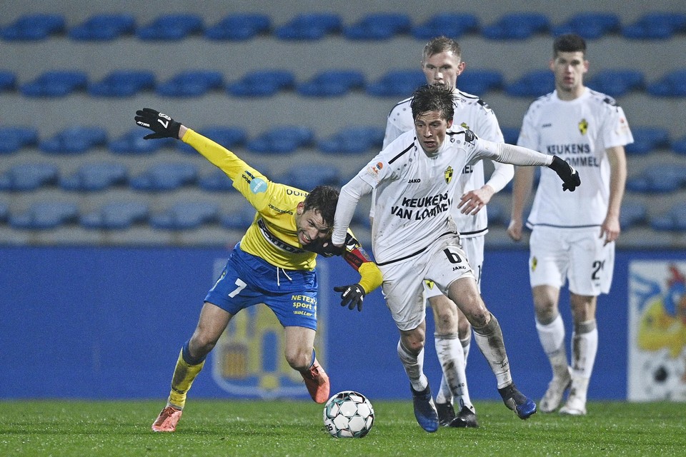 Swinnen in duelmet Van Eeno in de vorige derby in Westerlo.