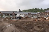 thumbnail: Van deze school in Trooz staan alleen de muren nog overeind.