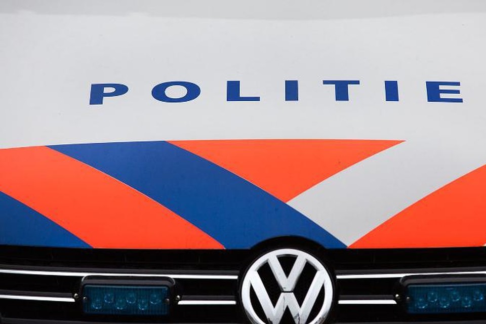 Toen de Nederlandse politie de bestuurder uit Poppel tegenhield, schold hij hen de huid vol. 