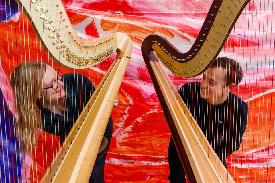 Reveil in Ranst met harpduo Sissi Van den Enden en Samy Cools. 