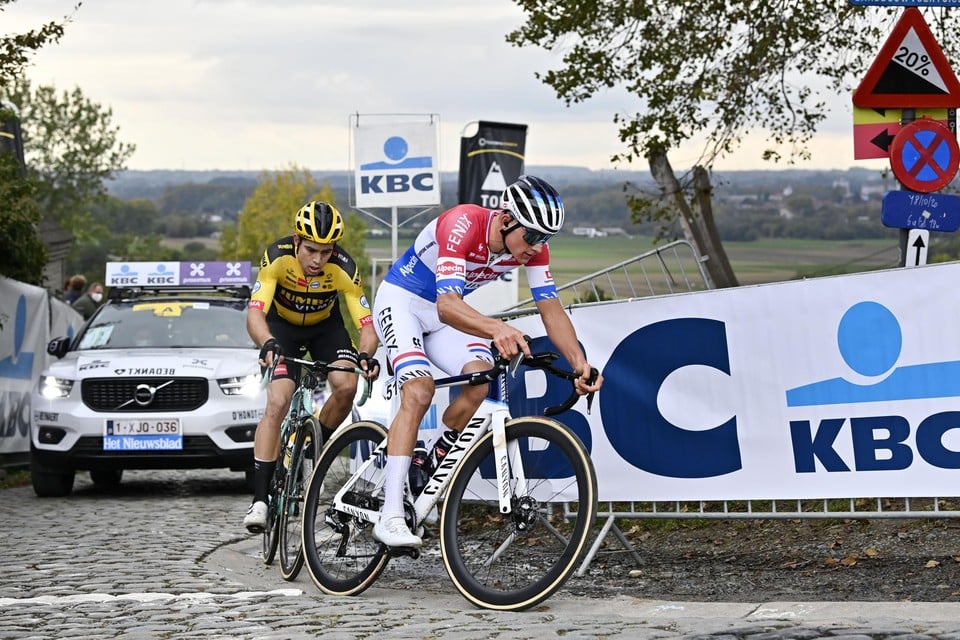 Het duel tussen Mathieu van der Poel en Wout van Aert vorig jaar.